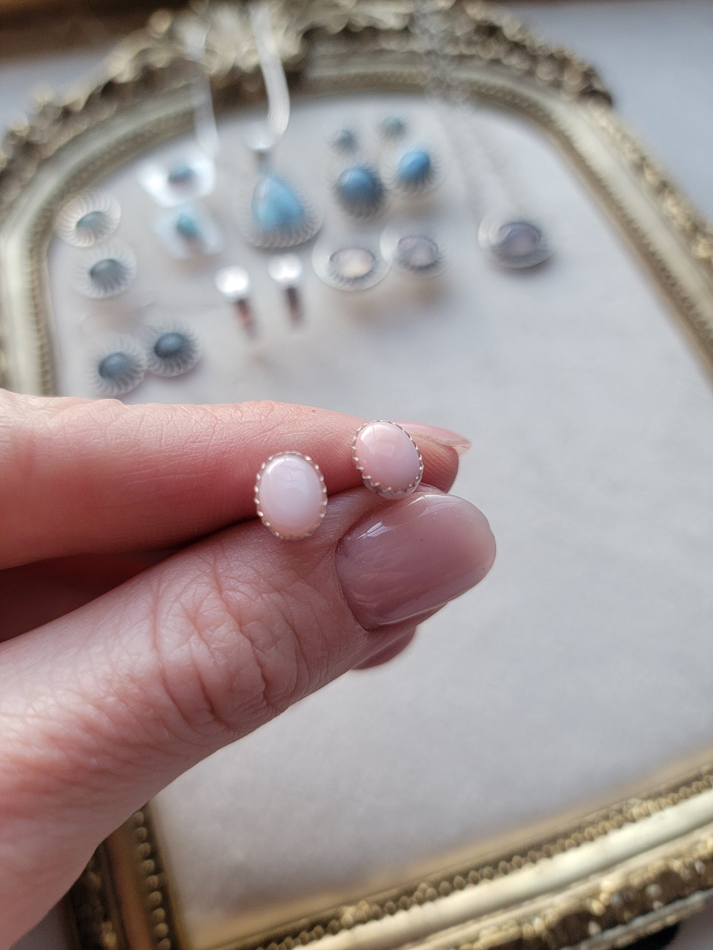 Pink Conch Mini Earrings