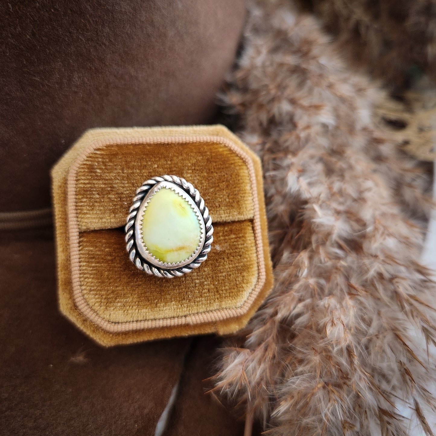 Palomino Ring SZ 6.25