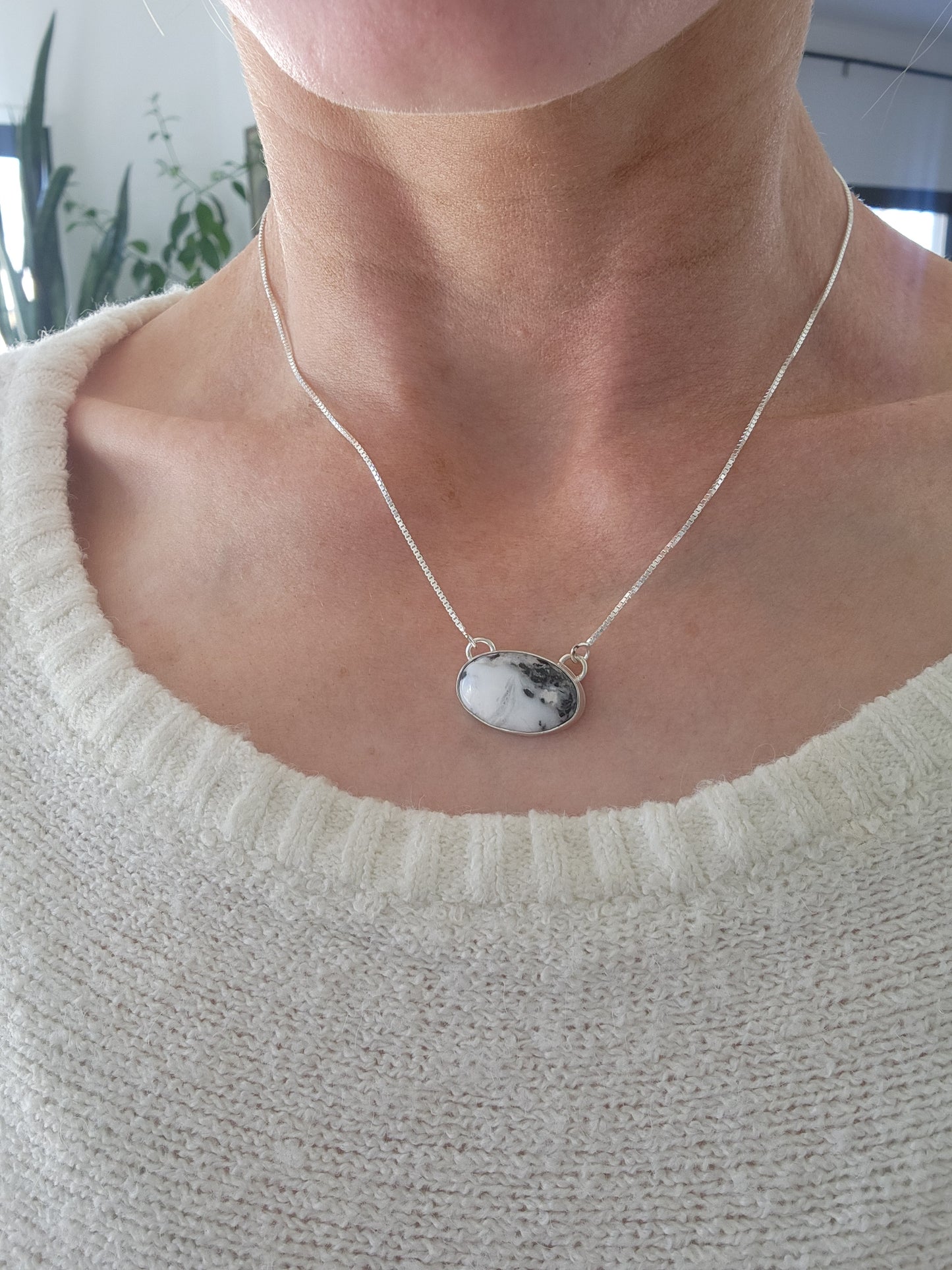 White Buffalo 16 in Necklace