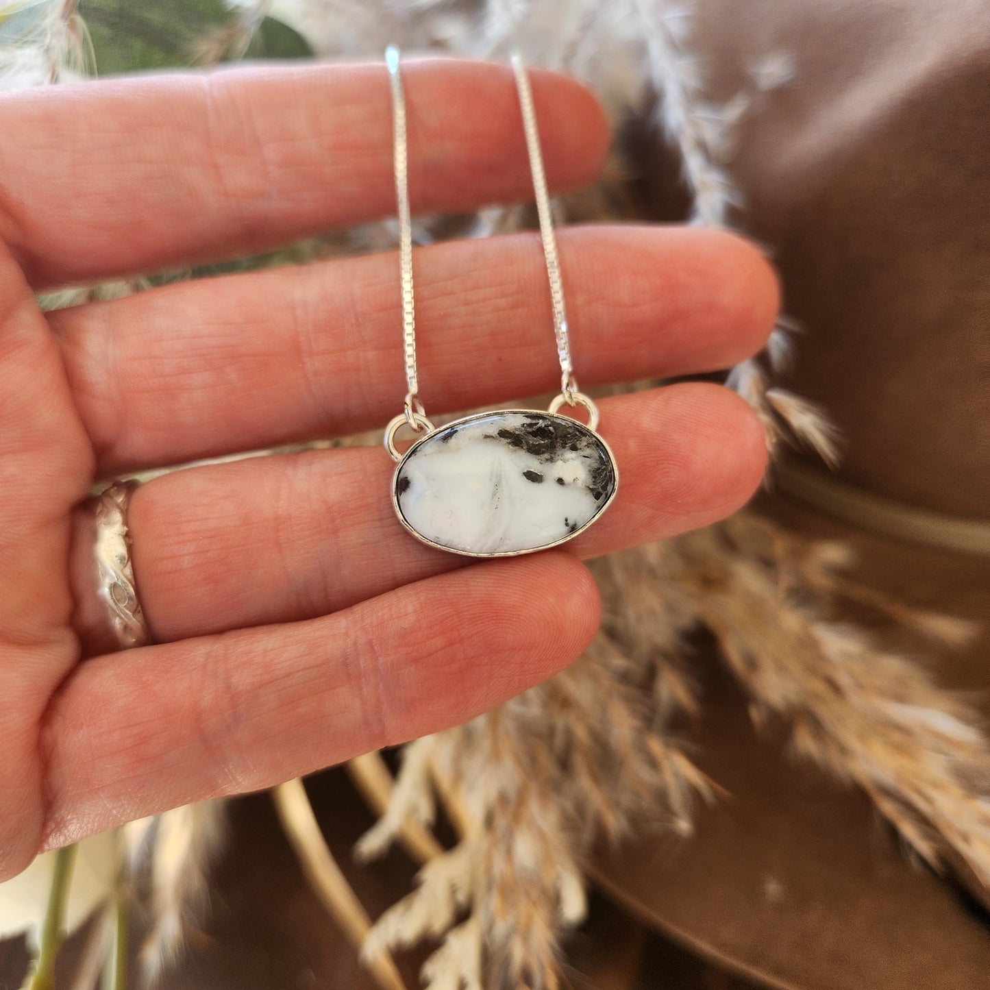 White Buffalo 16 in Necklace