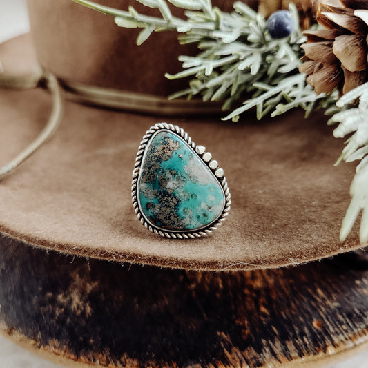 Turquoise Ring Sz 8.25