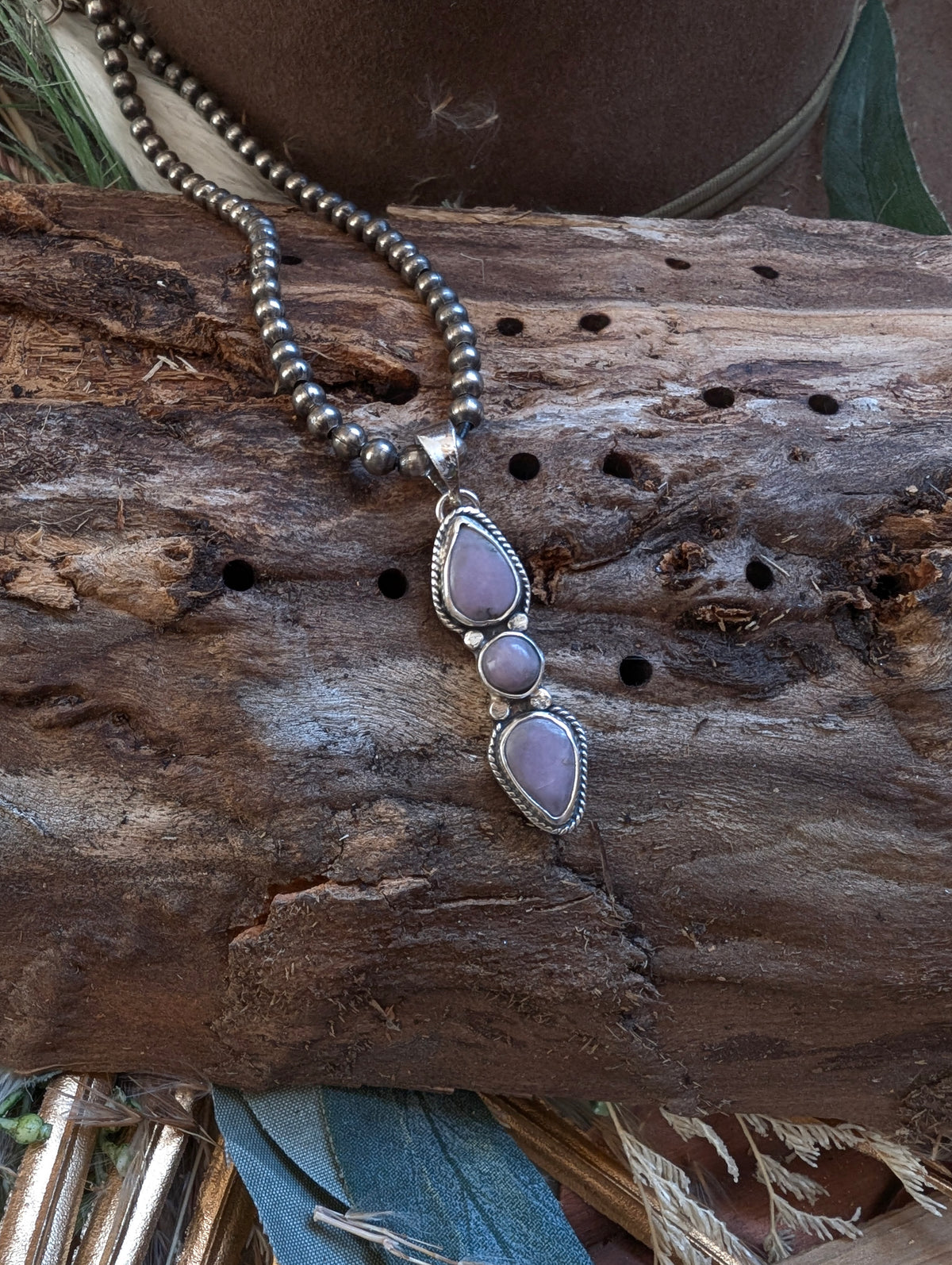 Morado Pendant
