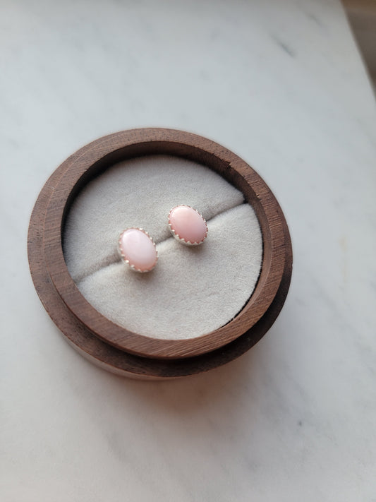 Pink Conch Mini Earrings