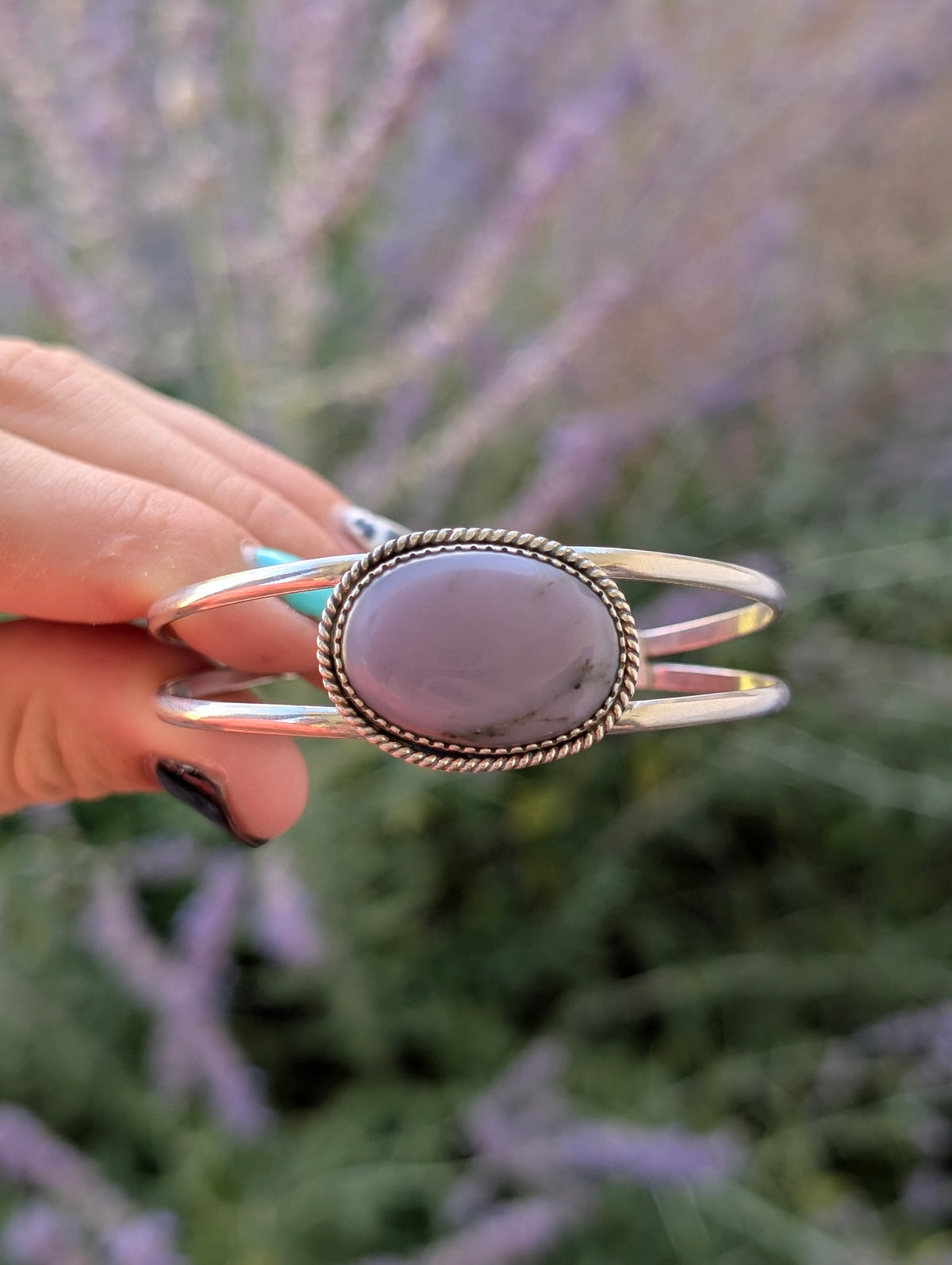 Morado Cuff