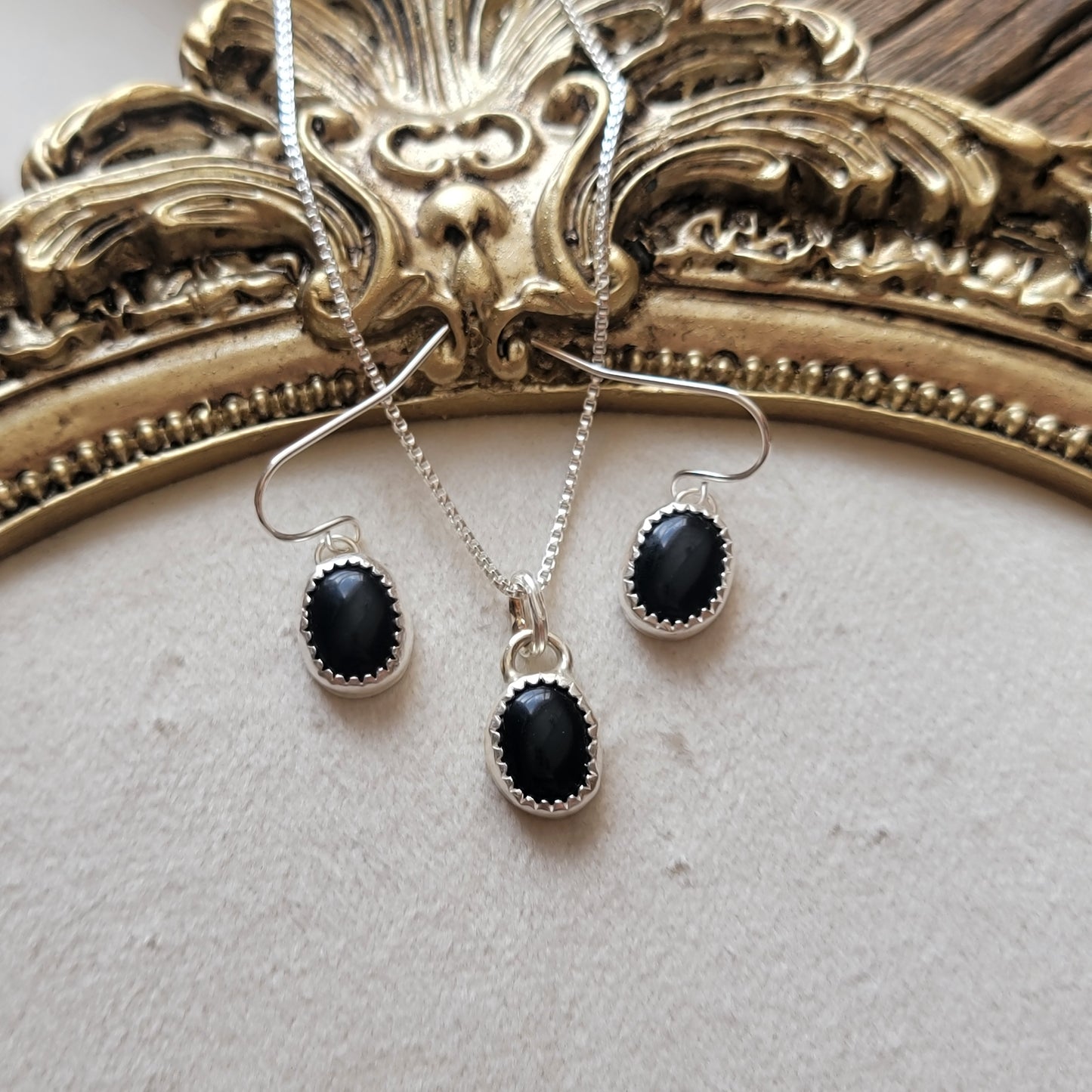 Adeline Set