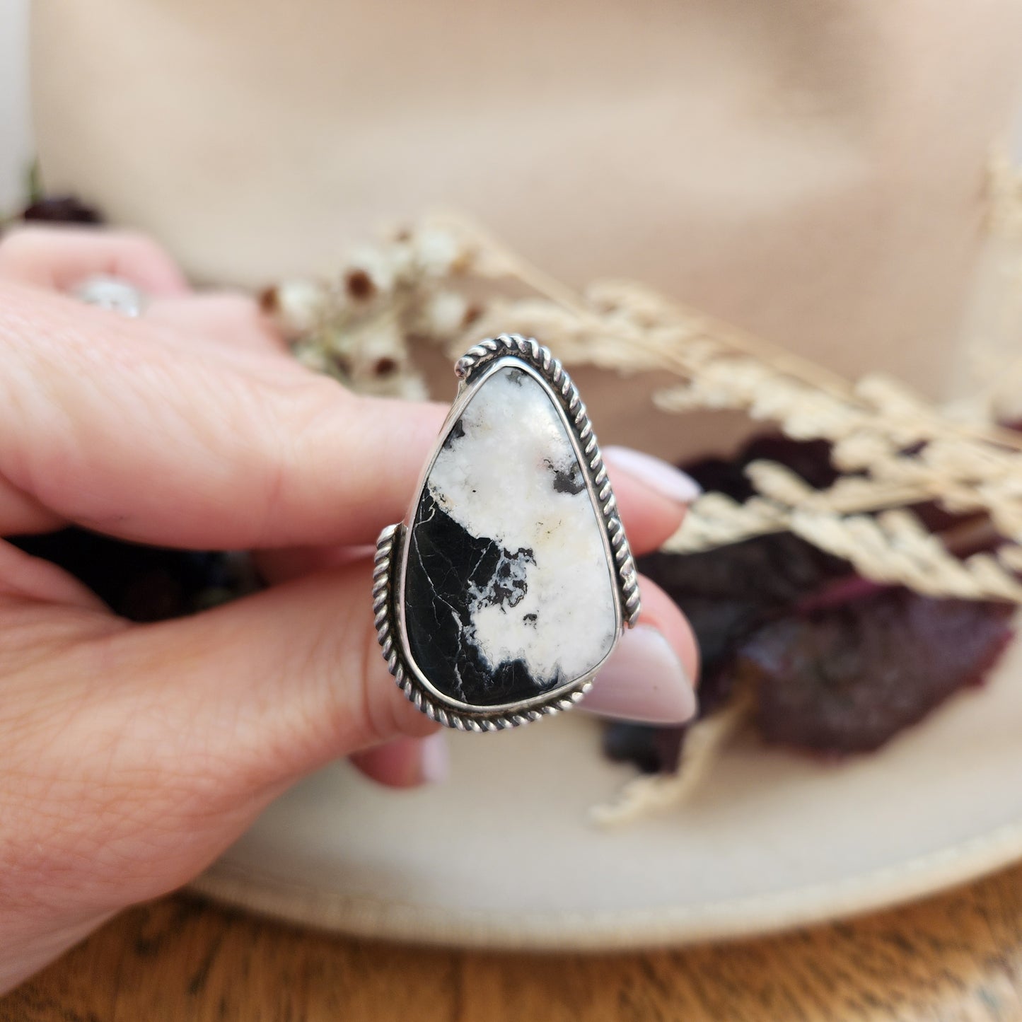 White Buffalo Ring Sz 6.75