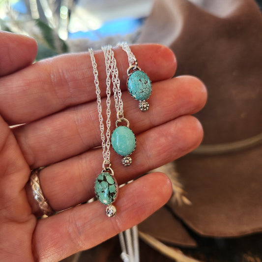 Turquoise Sweetheart Necklace 18 in